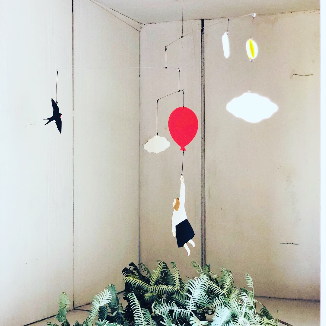 よしいいくえさんのモビール、入荷しました